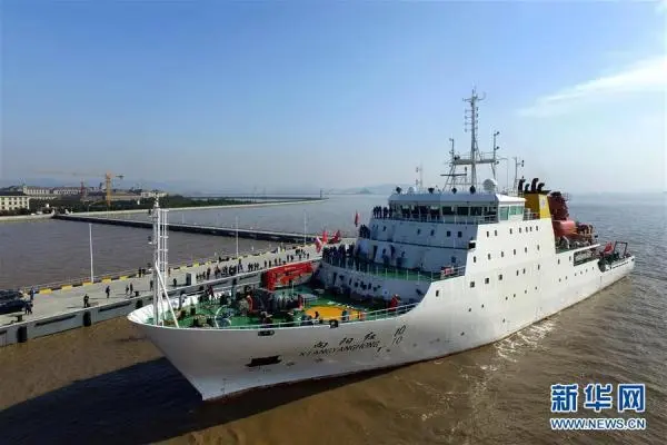 谈球吧海洋科研考察艇